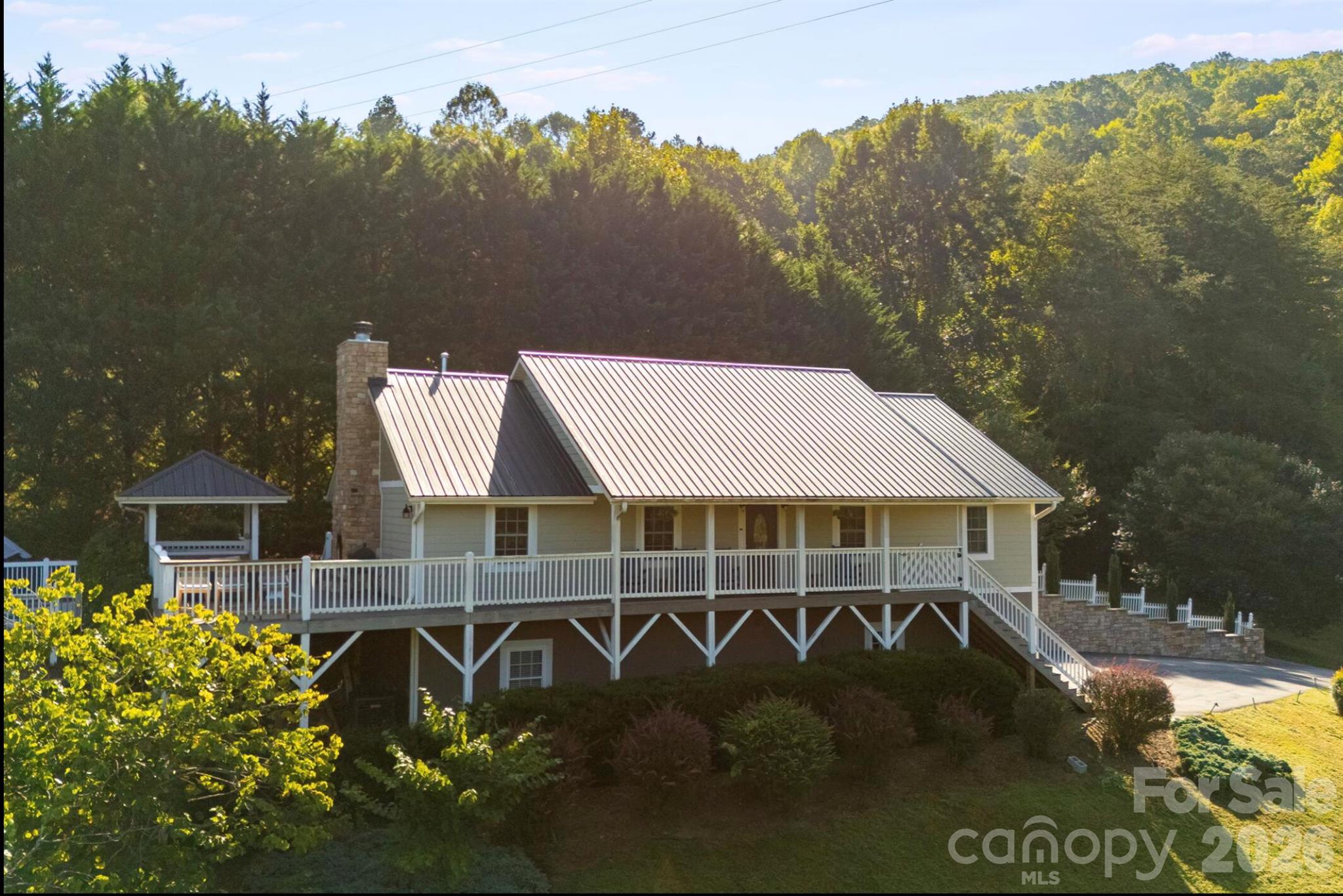 29 Miranda Knoll Property Photo 2