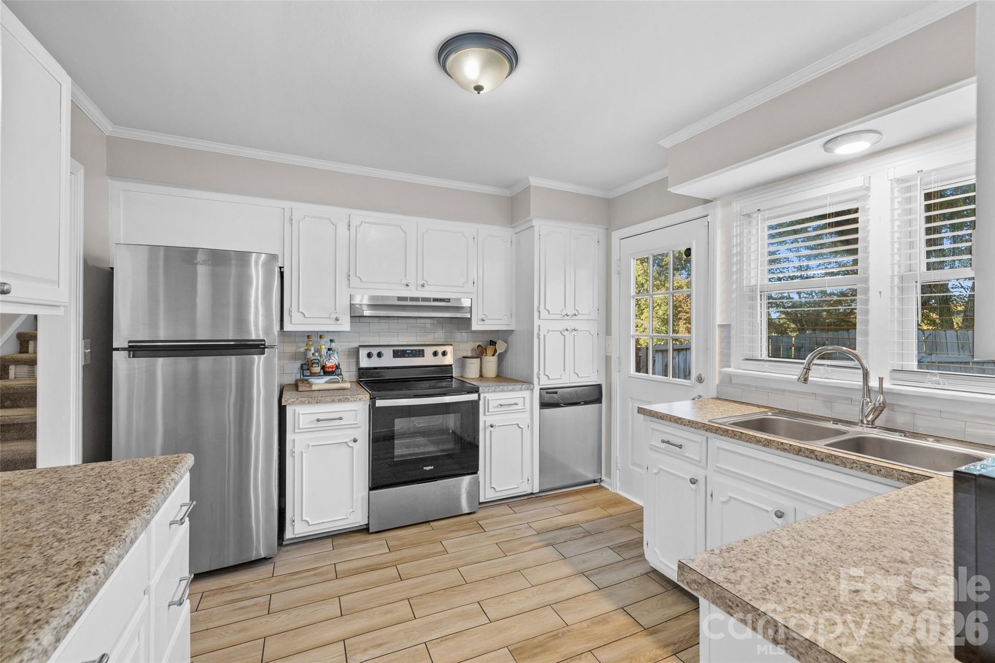 508 Impala Drive 9-12 Property Photo 14