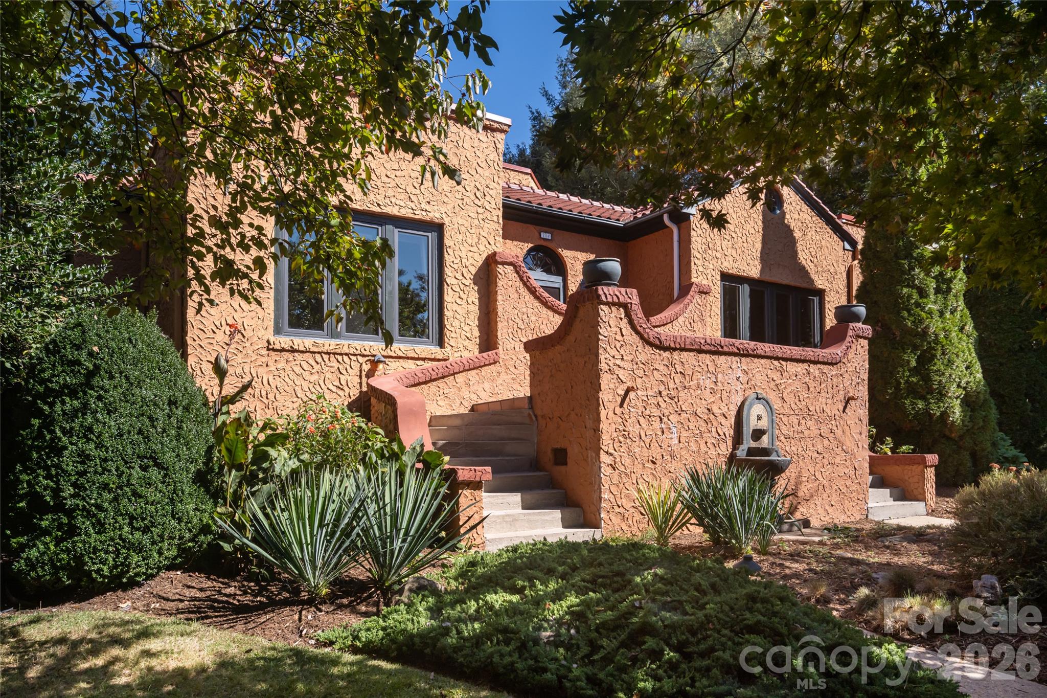 26 Sheridan Road Property Photo 1