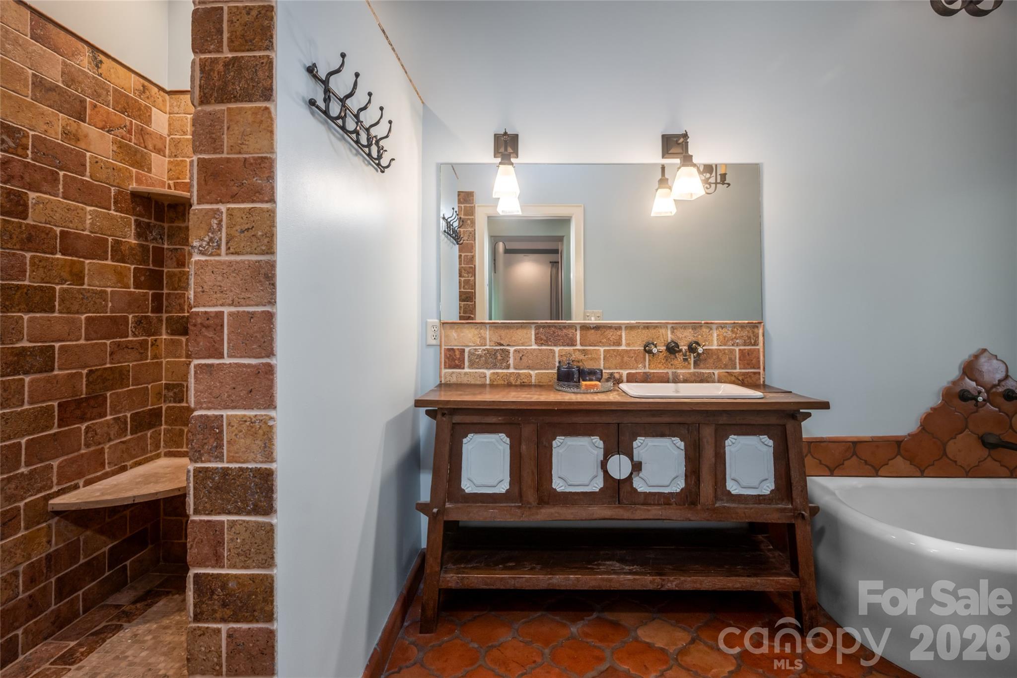 26 Sheridan Road Property Photo 25