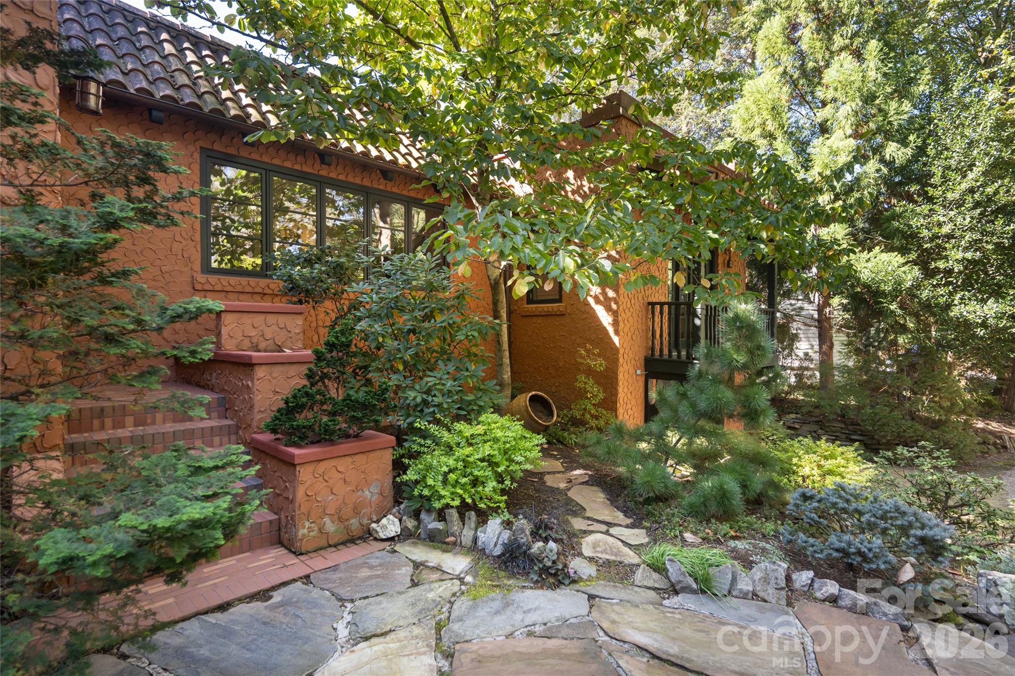 26 Sheridan Road Property Photo 44