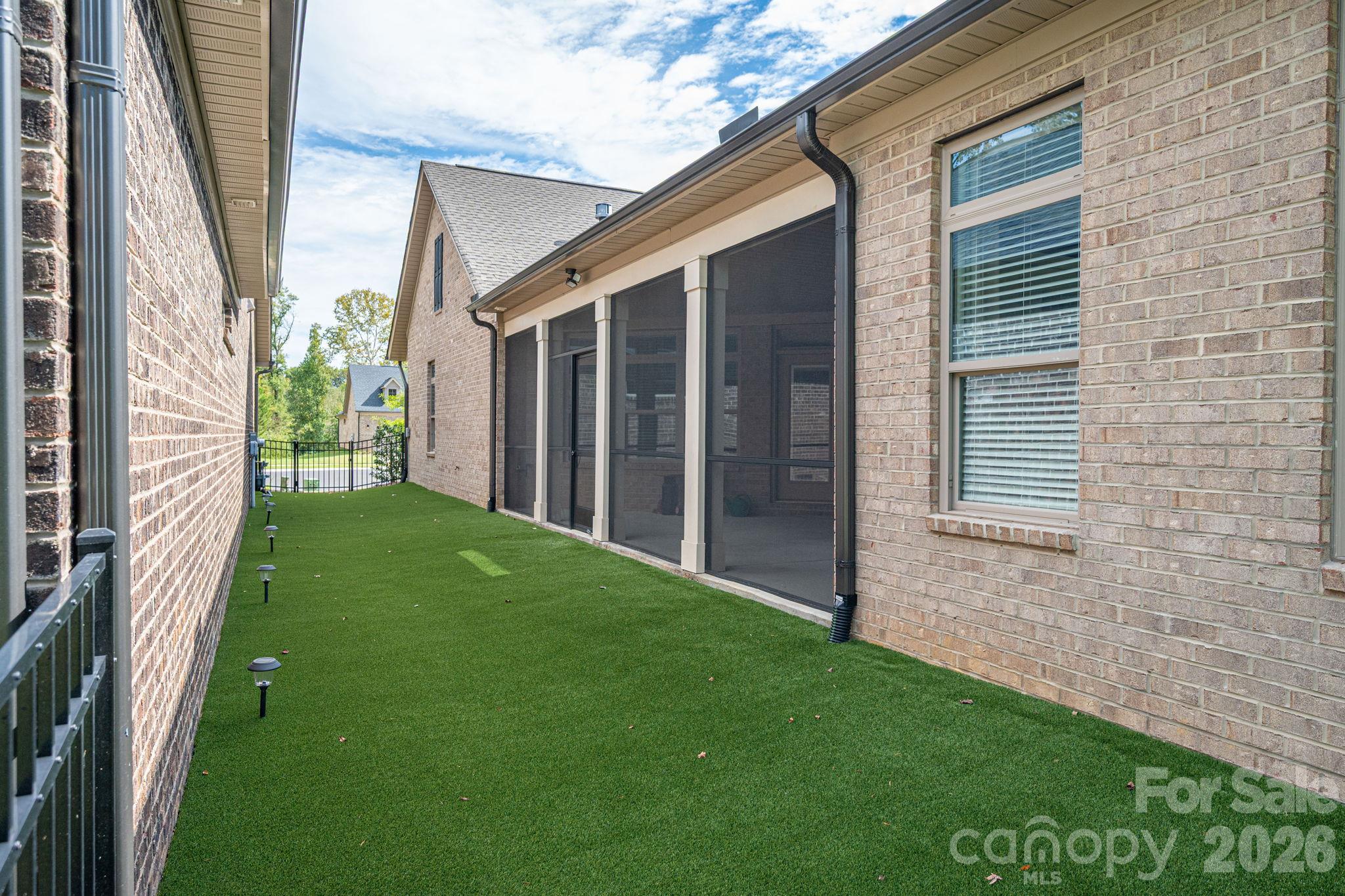 314 Lifestyle Court Property Photo 33