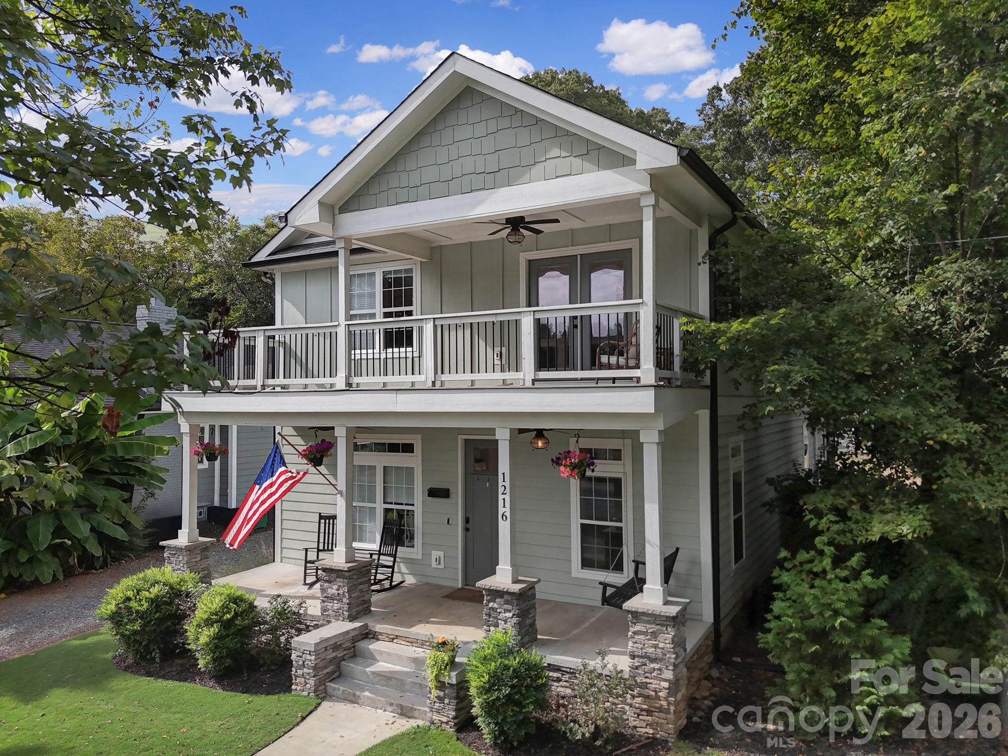 1216 Effingham Road Property Photo 2