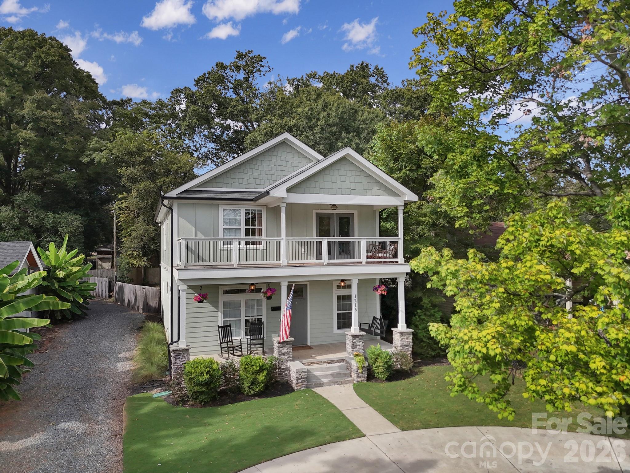 1216 Effingham Road Property Photo 3