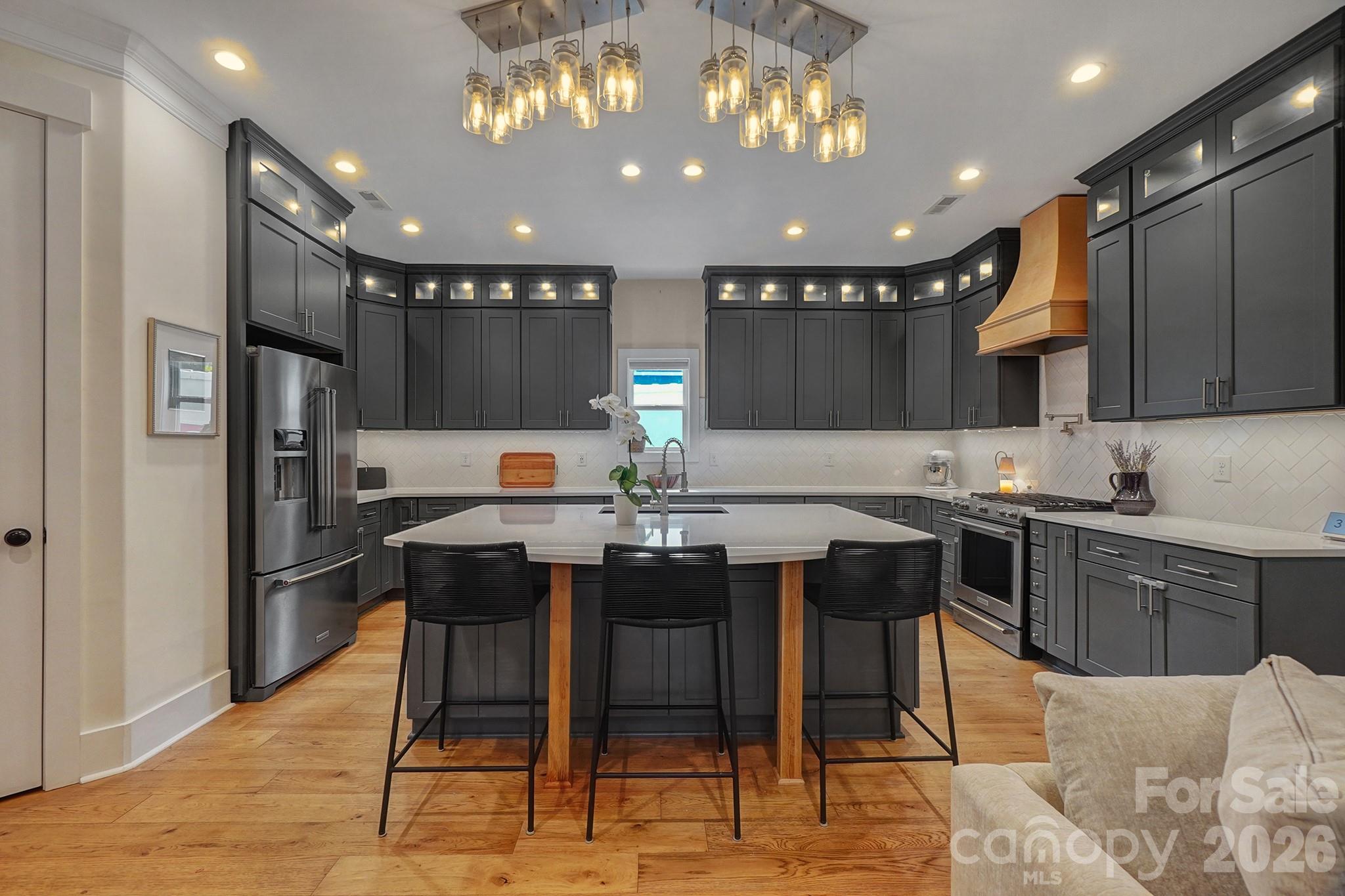 1216 Effingham Road Property Photo 16