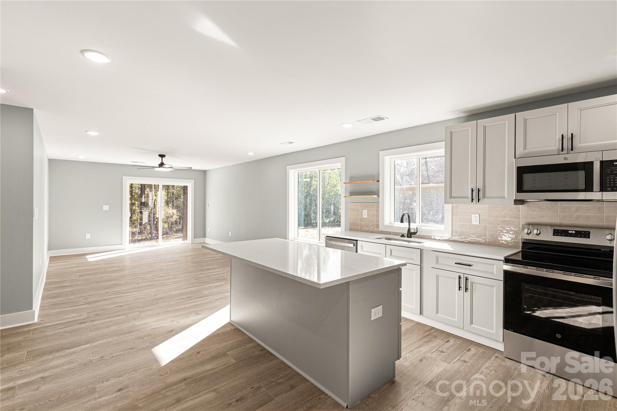 624 Fernwood Drive Property Photo 8