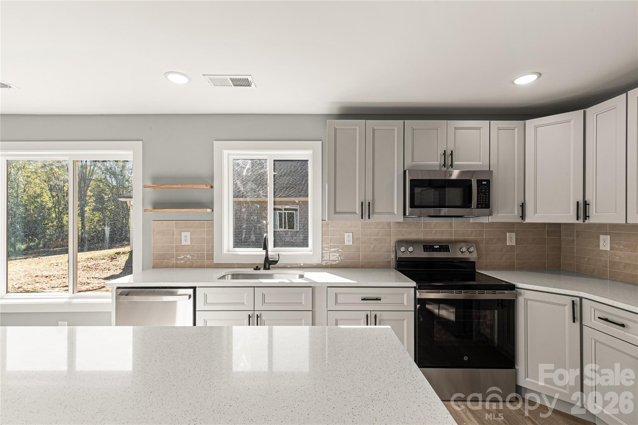 624 Fernwood Drive Property Photo 14