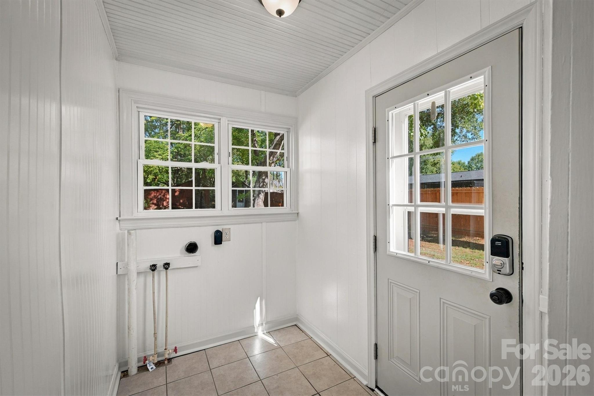 2941 Highland Drive Property Photo 15