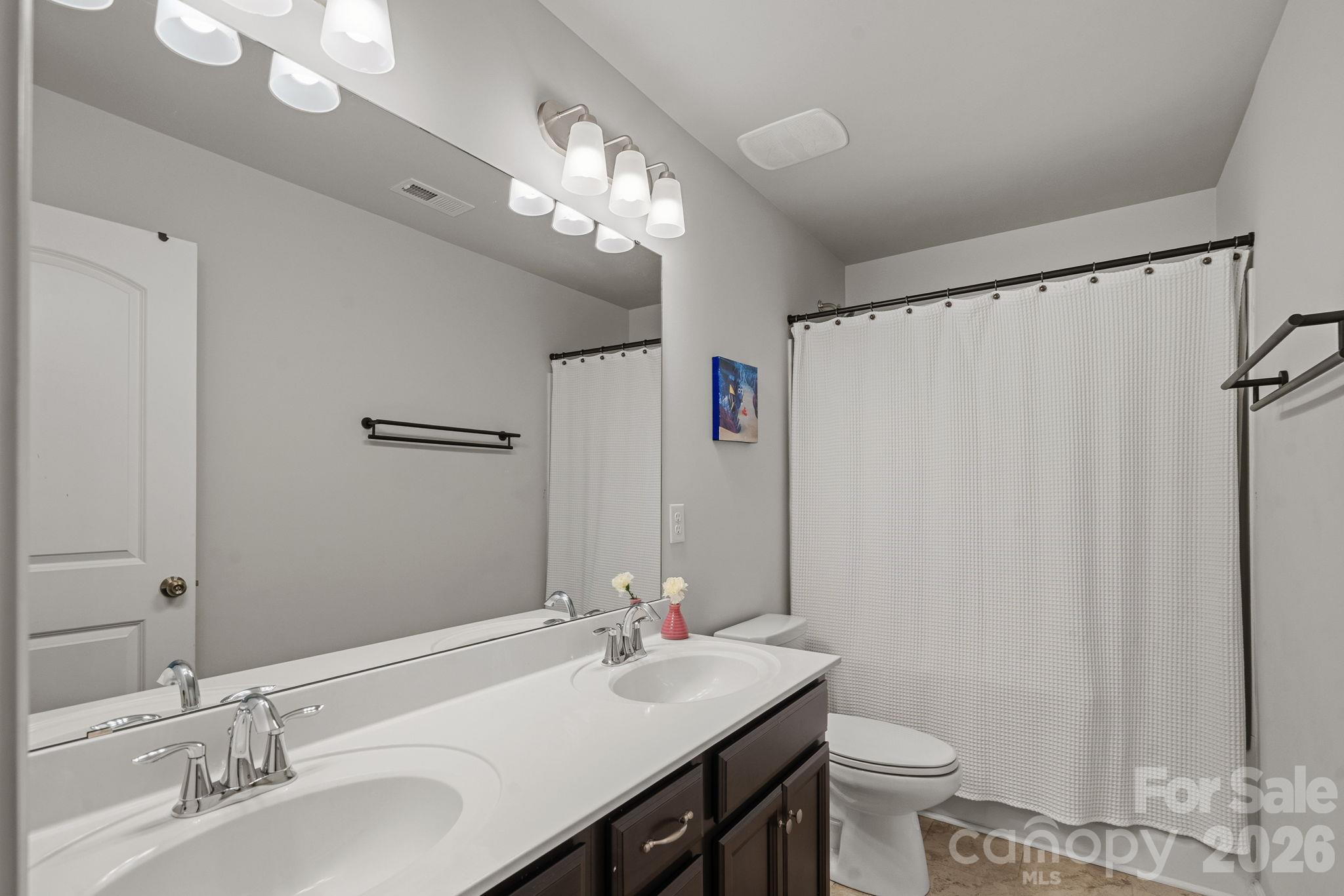 9325 Beecroft Valley Drive Property Photo 21