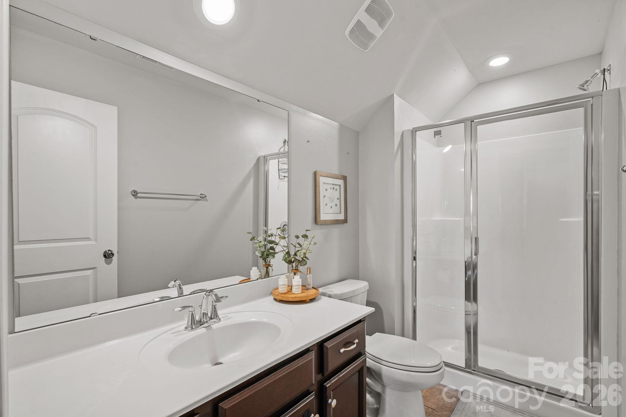 9325 Beecroft Valley Drive Property Photo 28