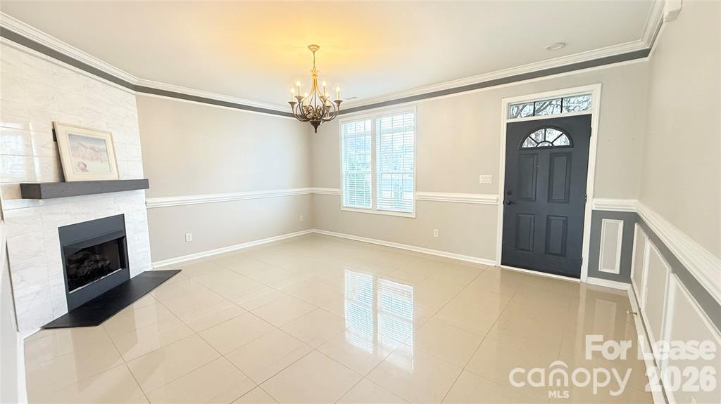 2019 Astoria Drive Property Photo 3