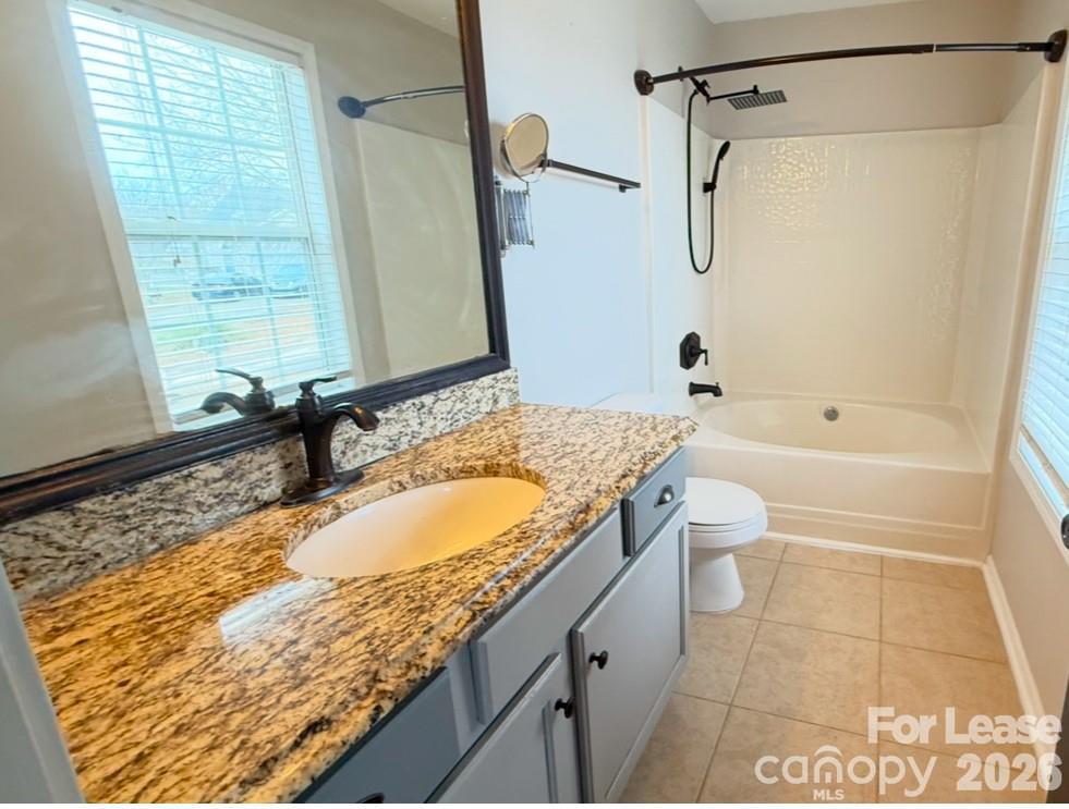 2019 Astoria Drive Property Photo 5