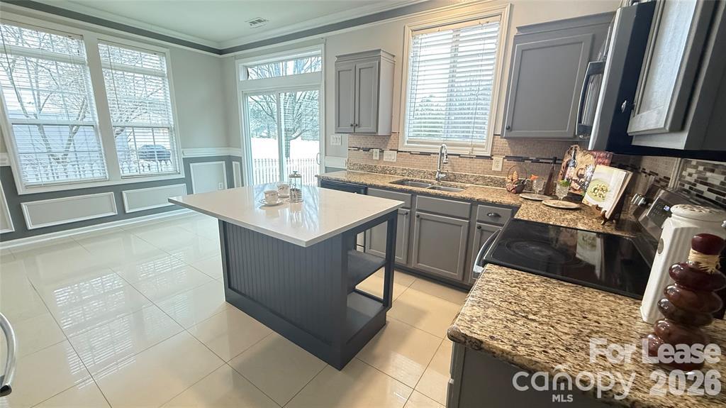 2019 Astoria Drive Property Photo 13
