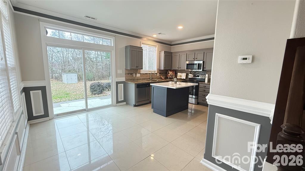 2019 Astoria Drive Property Photo 14