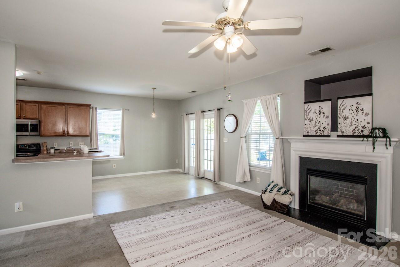 5924 Barefoot Lane Property Photo 9