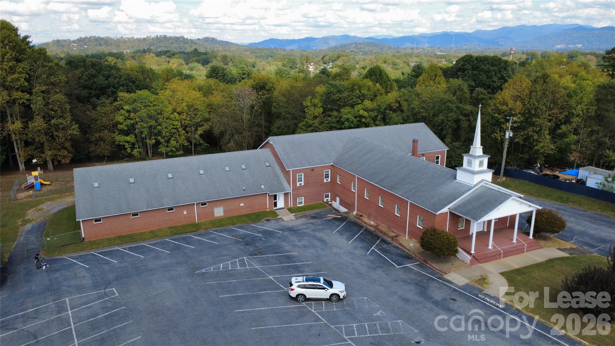 419 Deaverview Road Property Photo 1