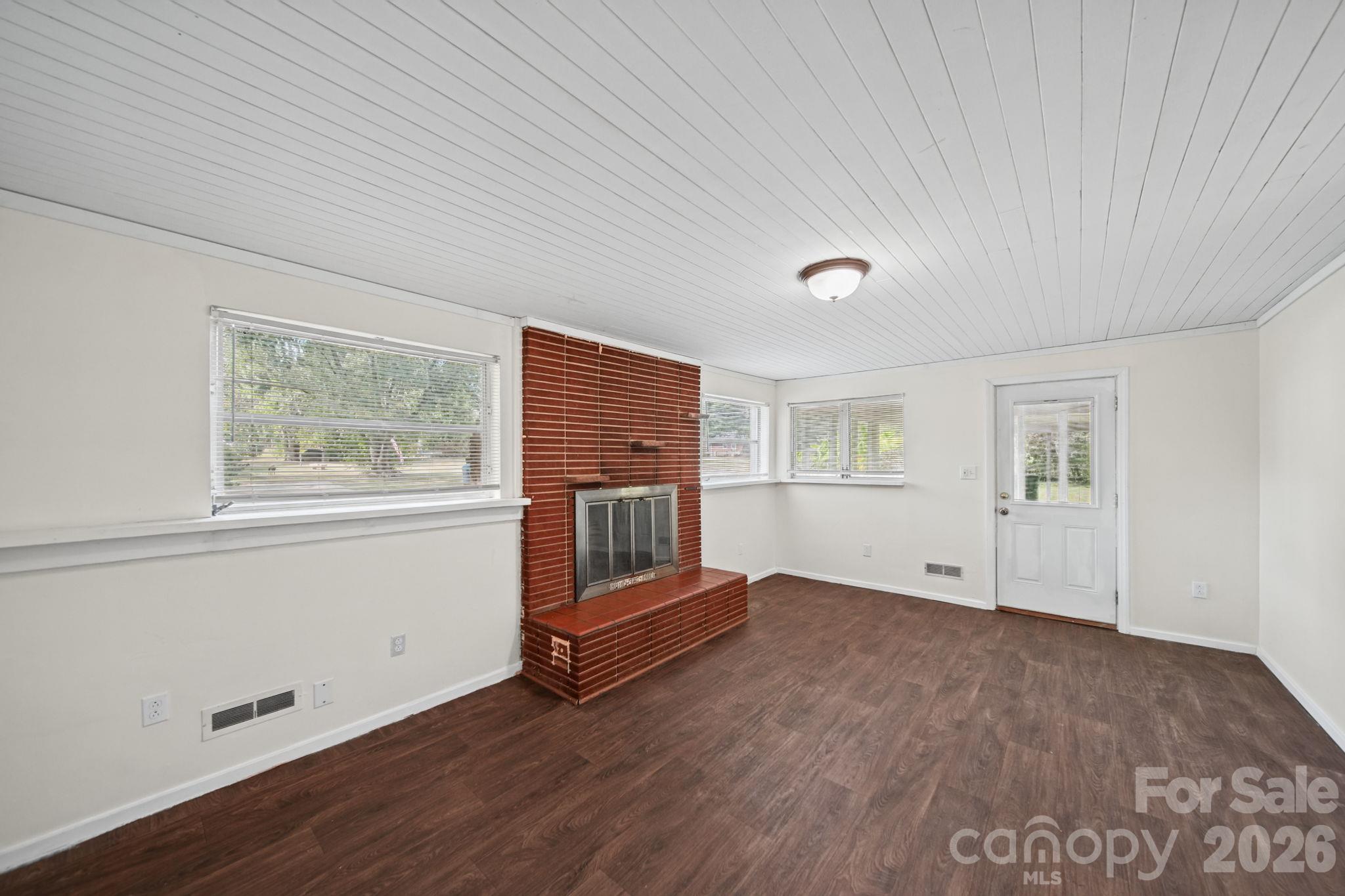 701 Denning Place Property Photo 27