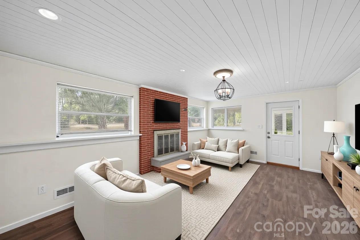 701 Denning Place Property Photo 28