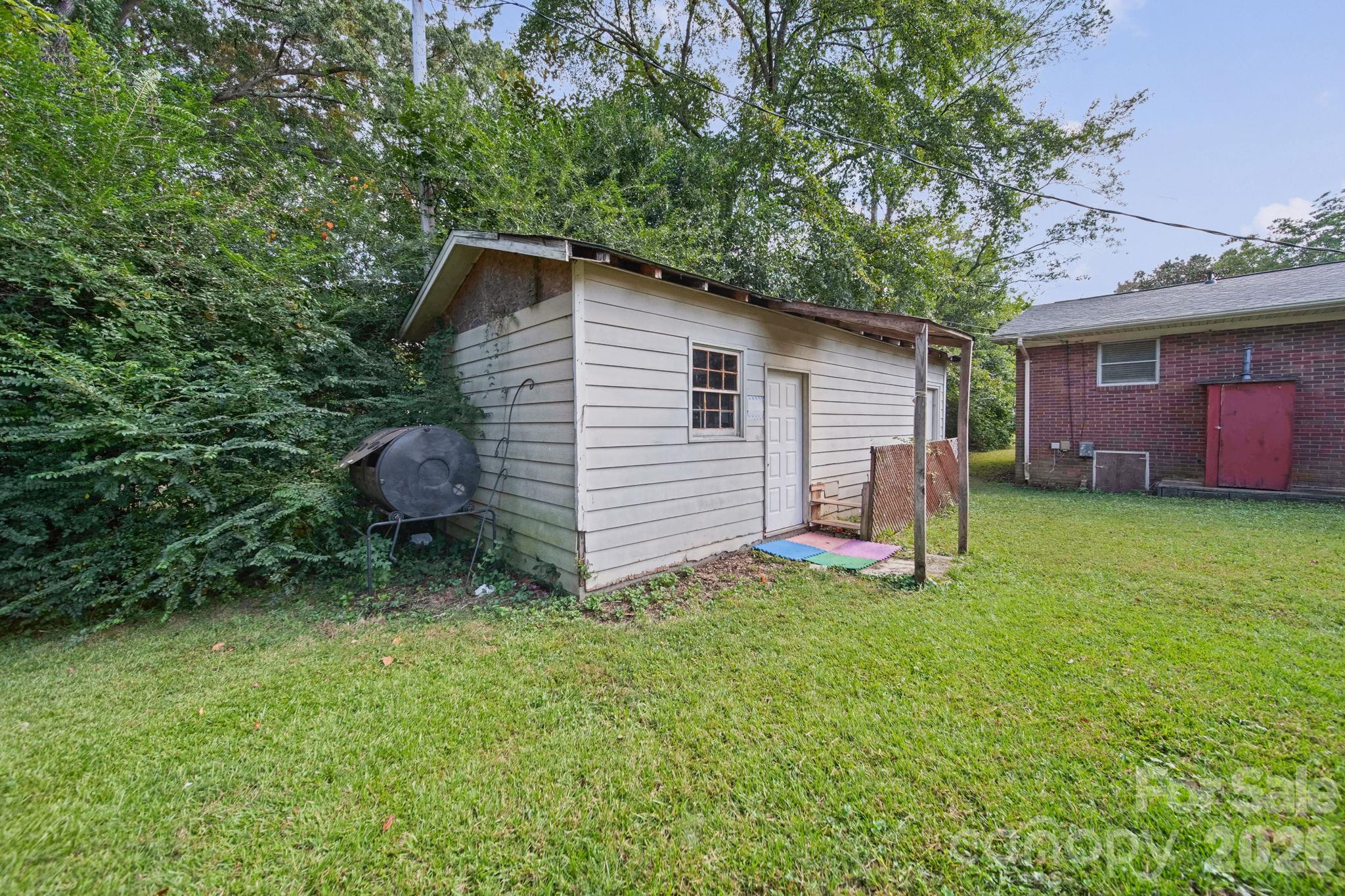 701 Denning Place Property Photo 36