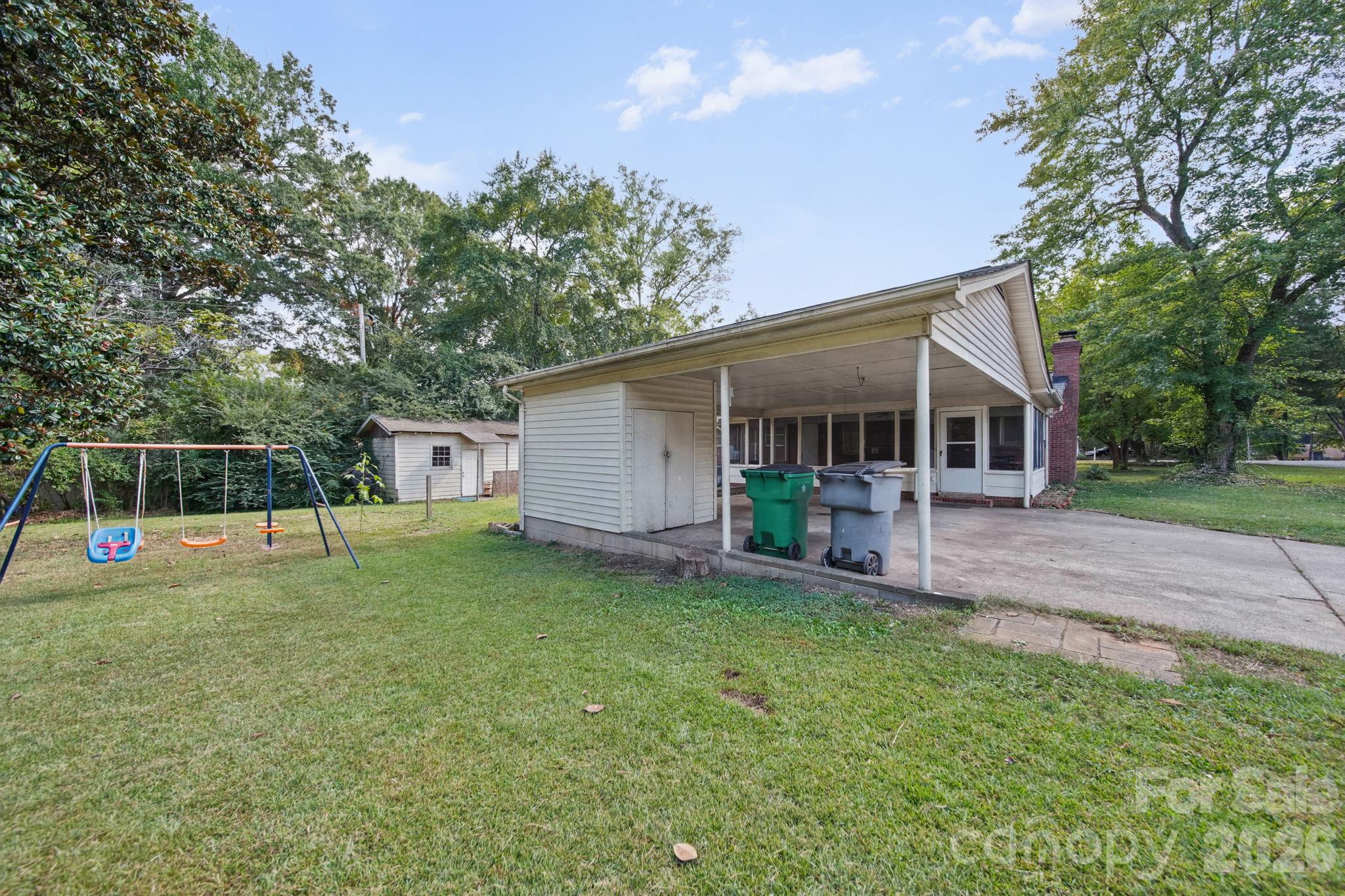 701 Denning Place Property Photo 38