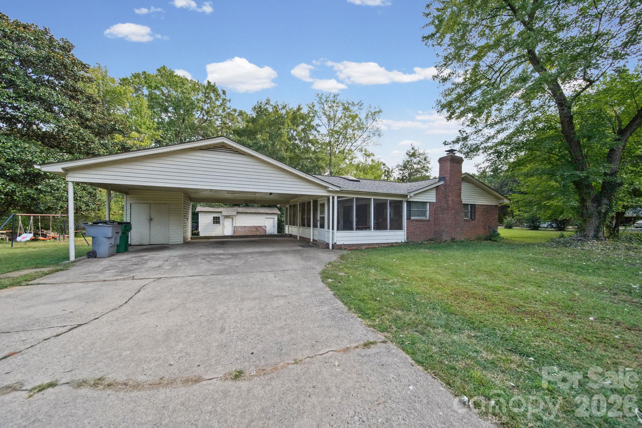 701 Denning Place Property Photo 41