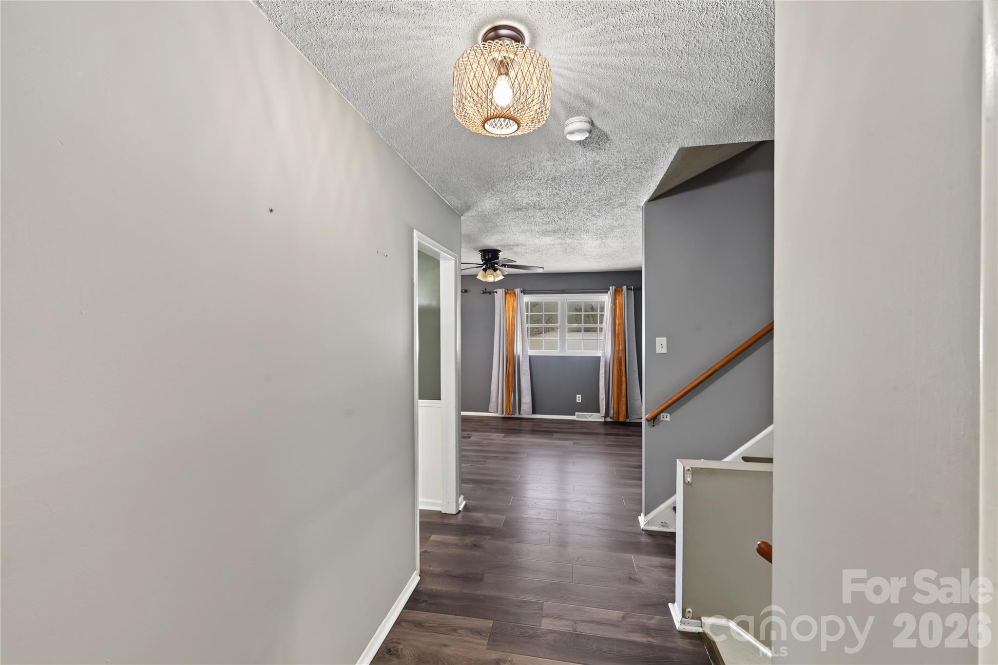 206 King Henry Lane Property Photo 8