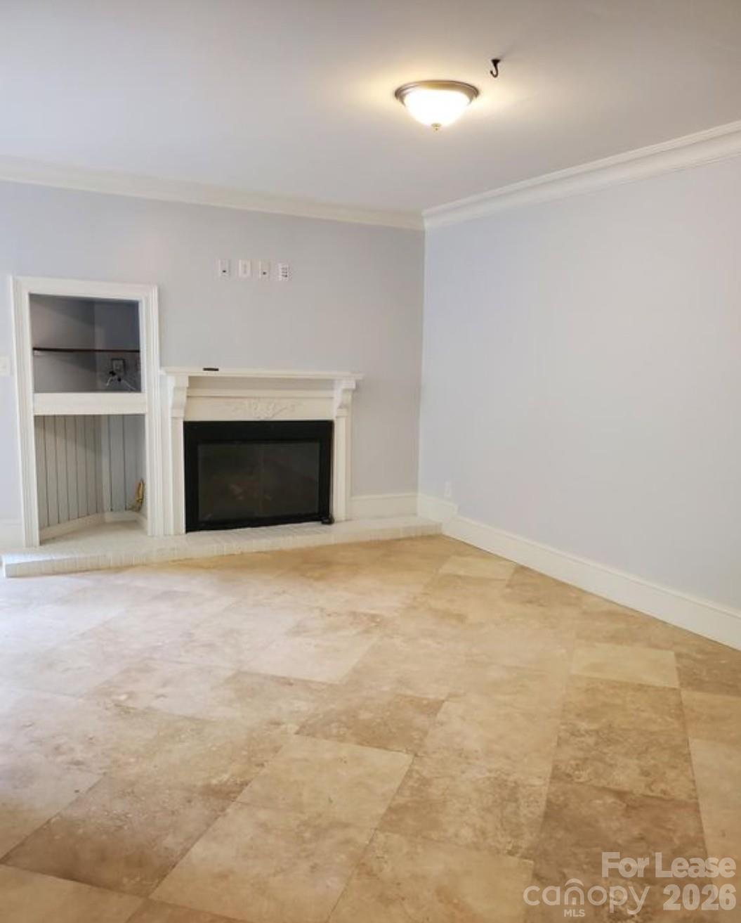 8012 Horse Chestnut Lane Property Photo 4