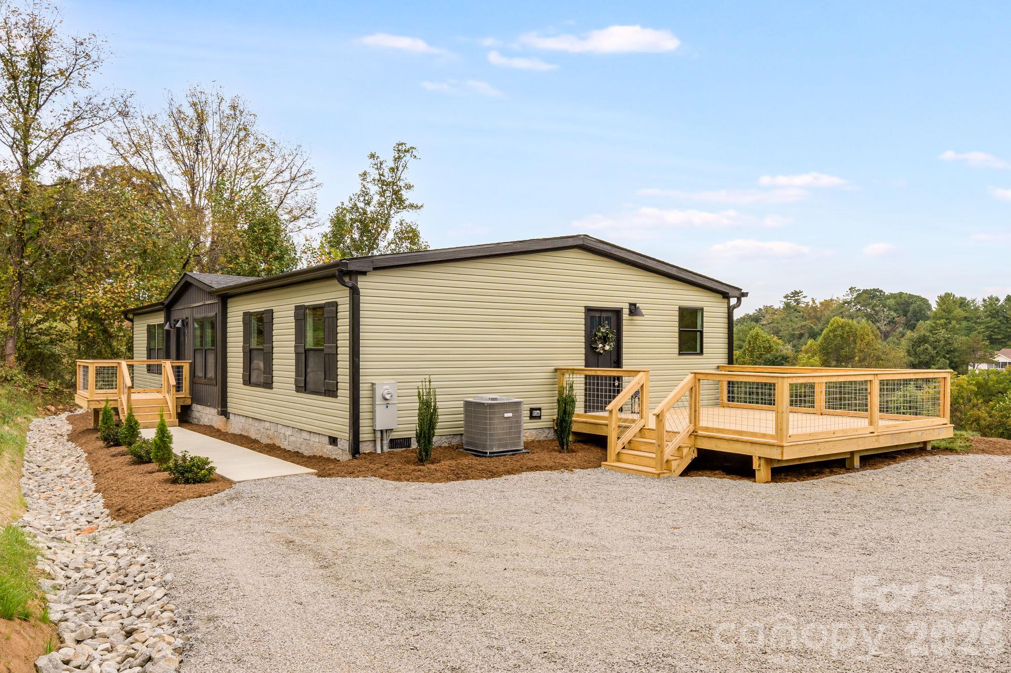823 Jupiter Road Property Photo 1