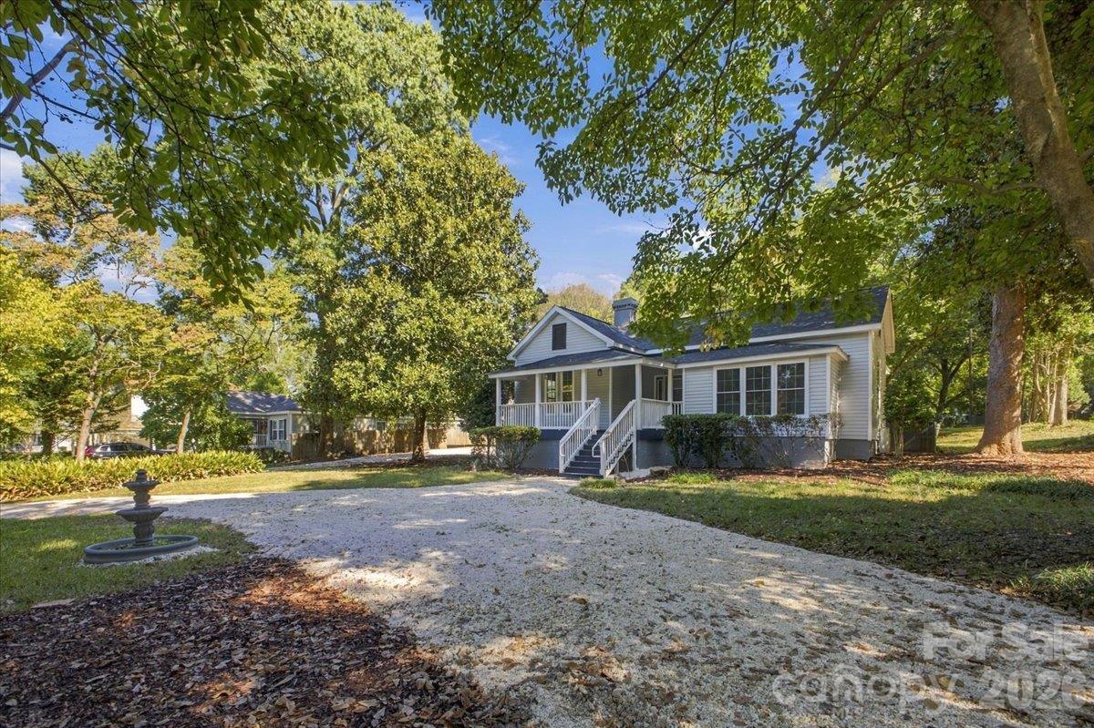 315 Confederate Street Property Photo 6