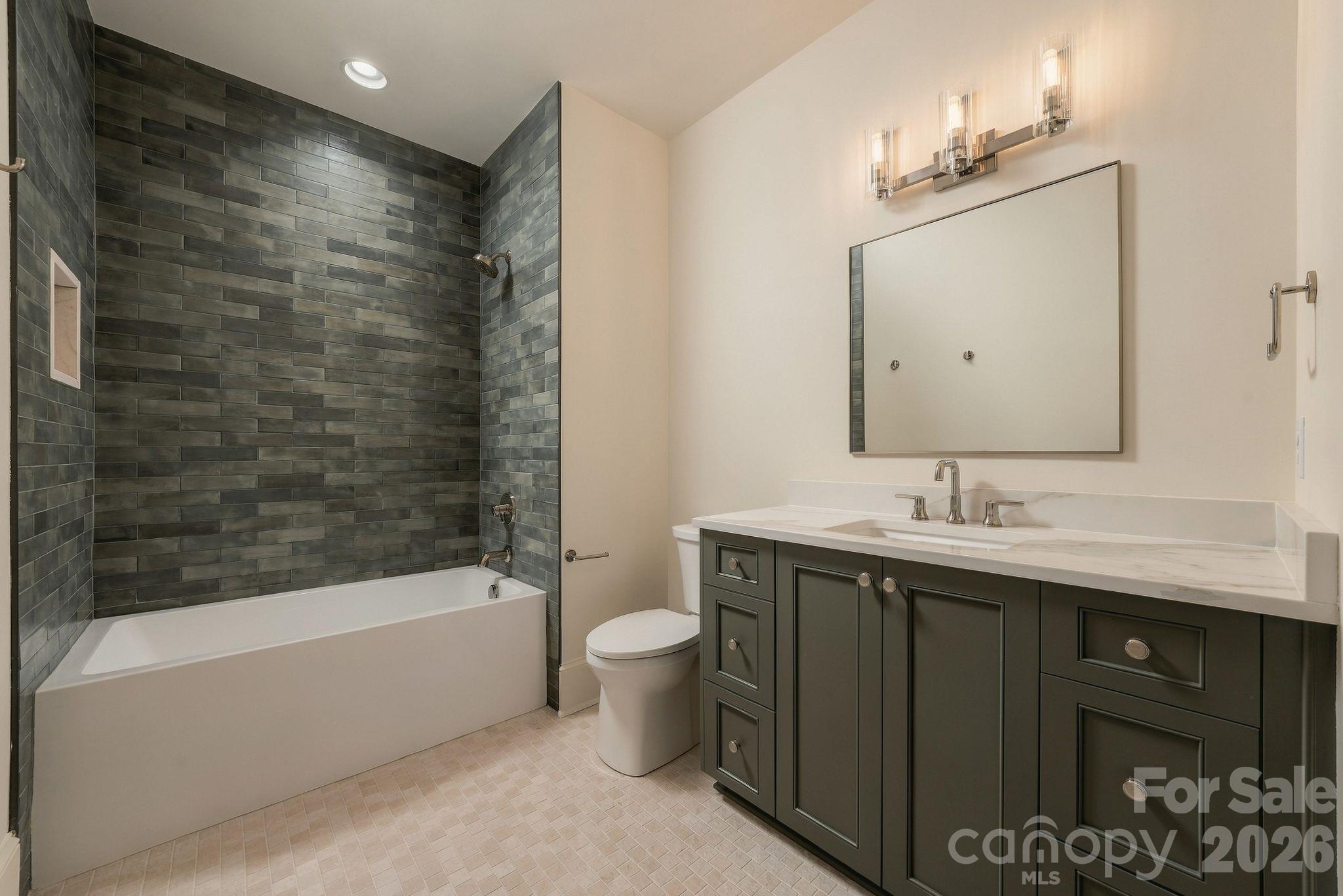 122 Lansdowne Road Property Photo 42