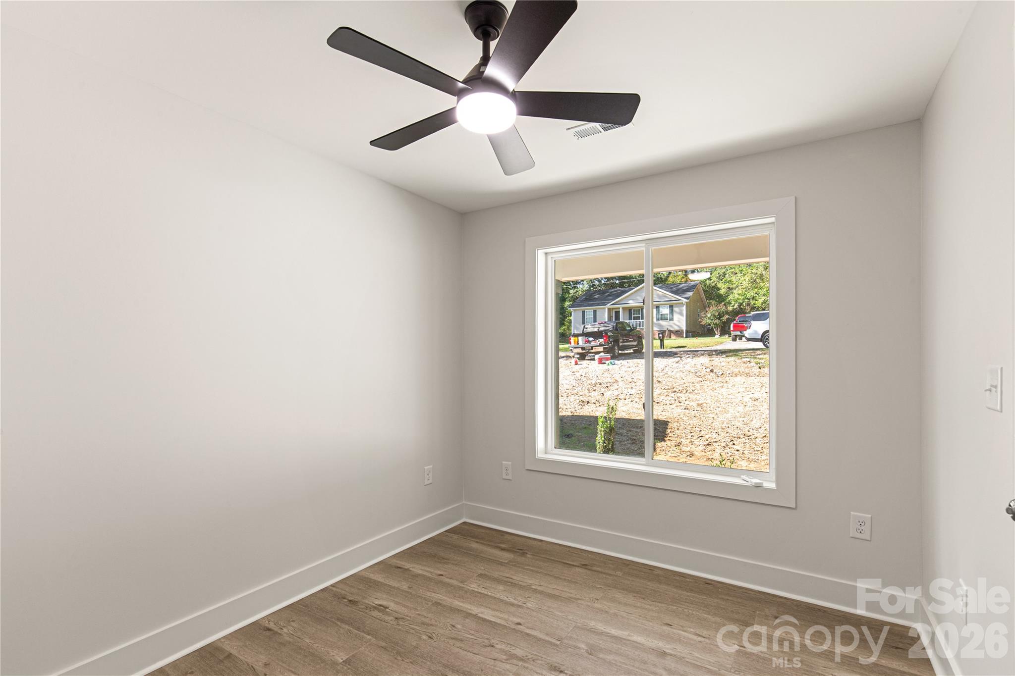 622 Fernwood Drive Property Photo 5
