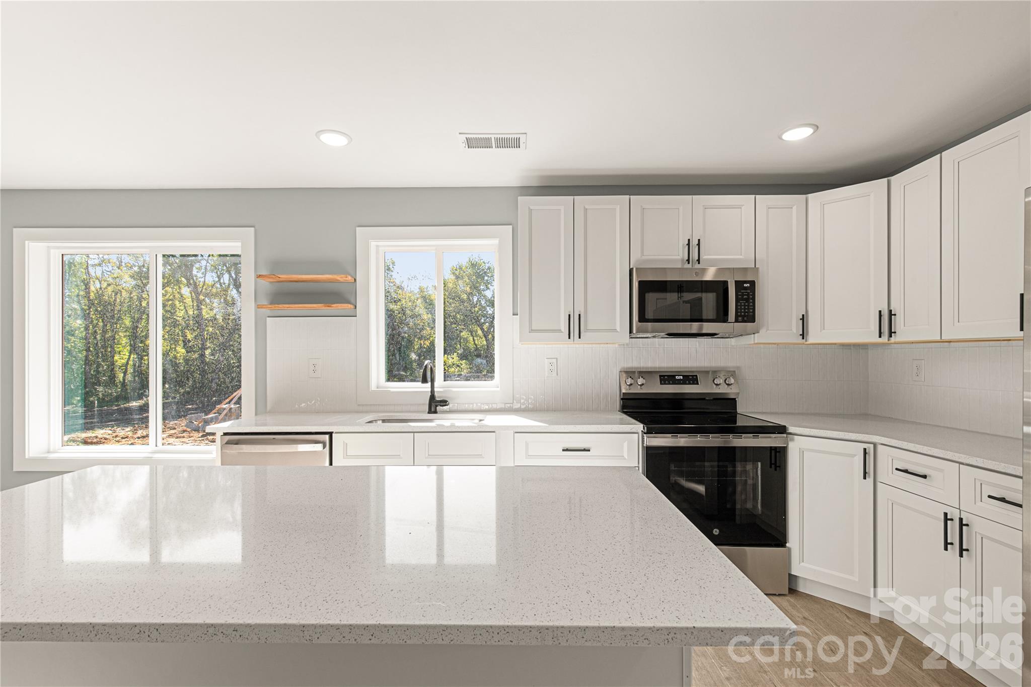 622 Fernwood Drive Property Photo 8