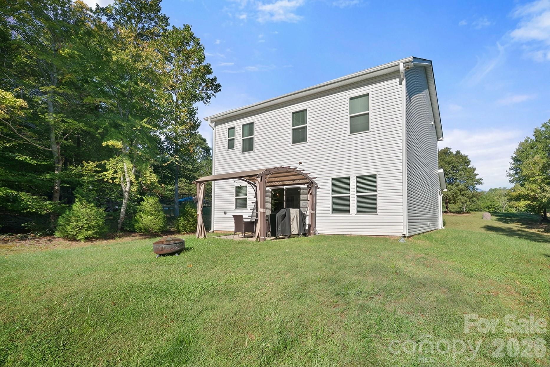 197 Winding Cedar Drive Property Photo 18