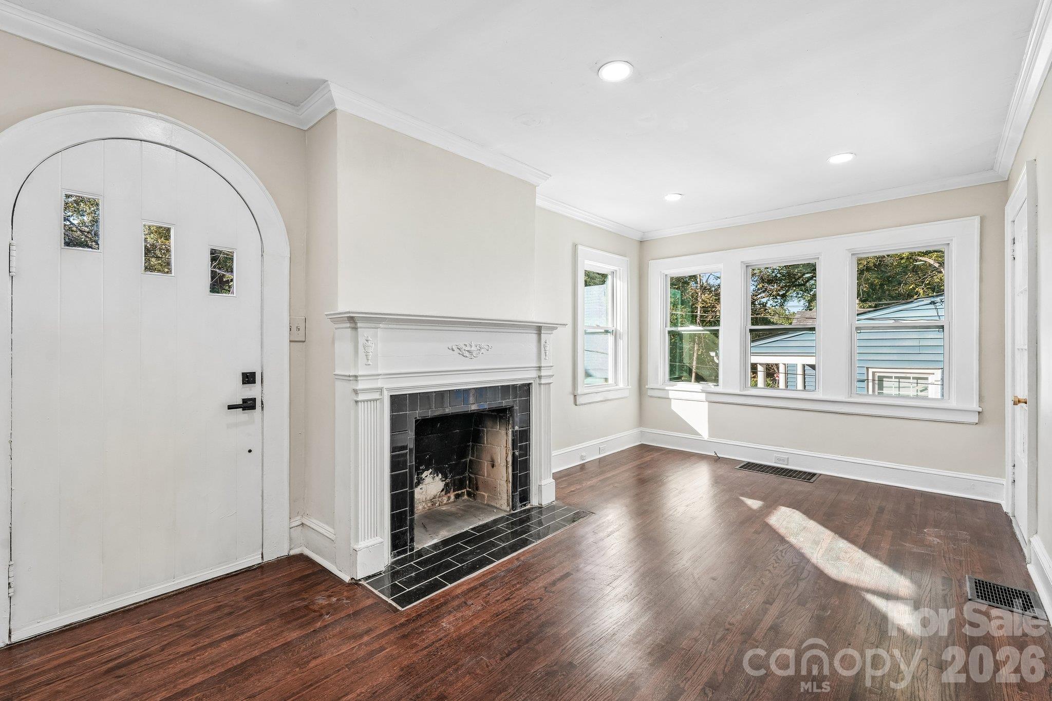 2918 Rush Avenue Property Photo 4