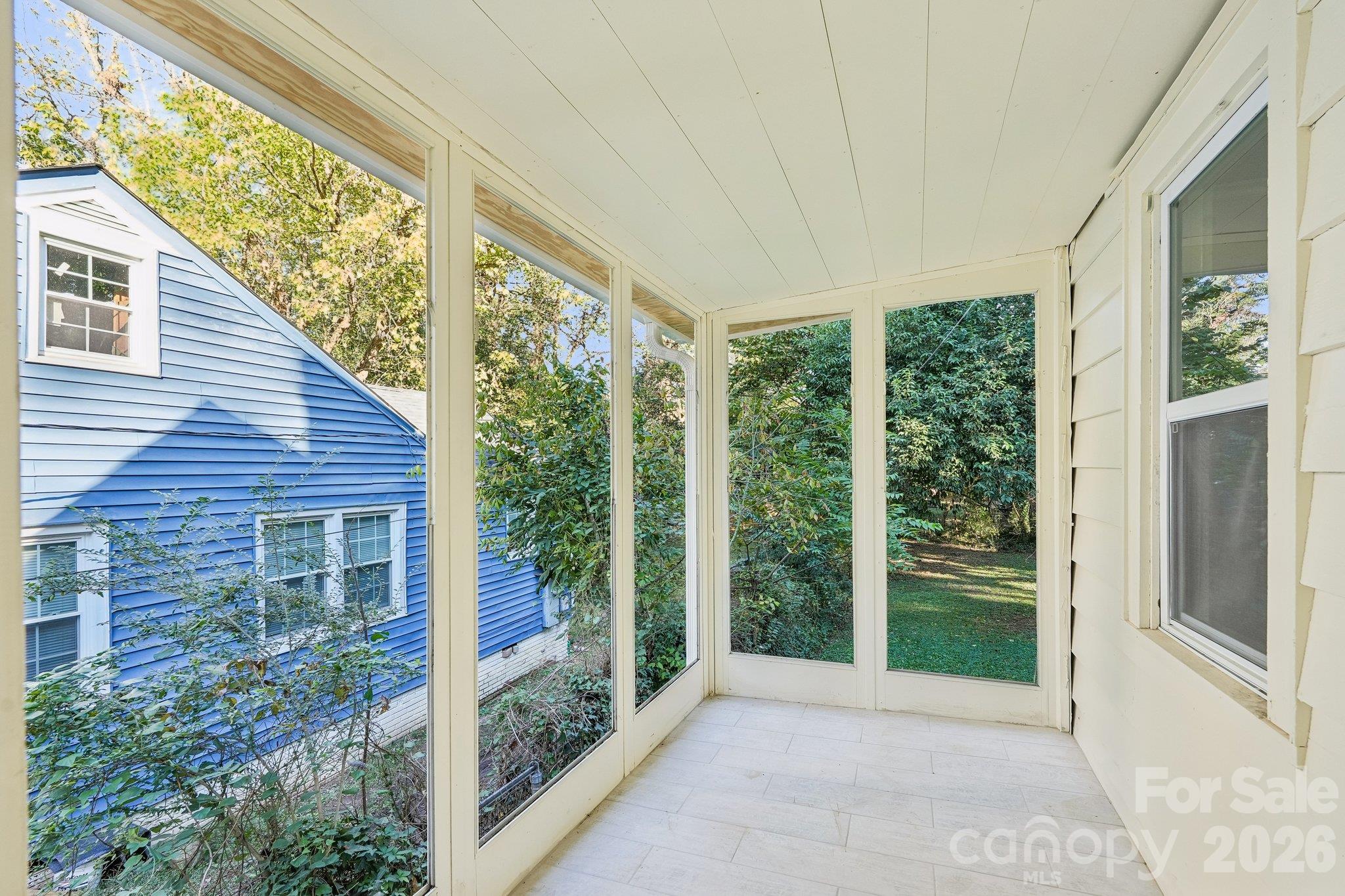 2918 Rush Avenue Property Photo 28