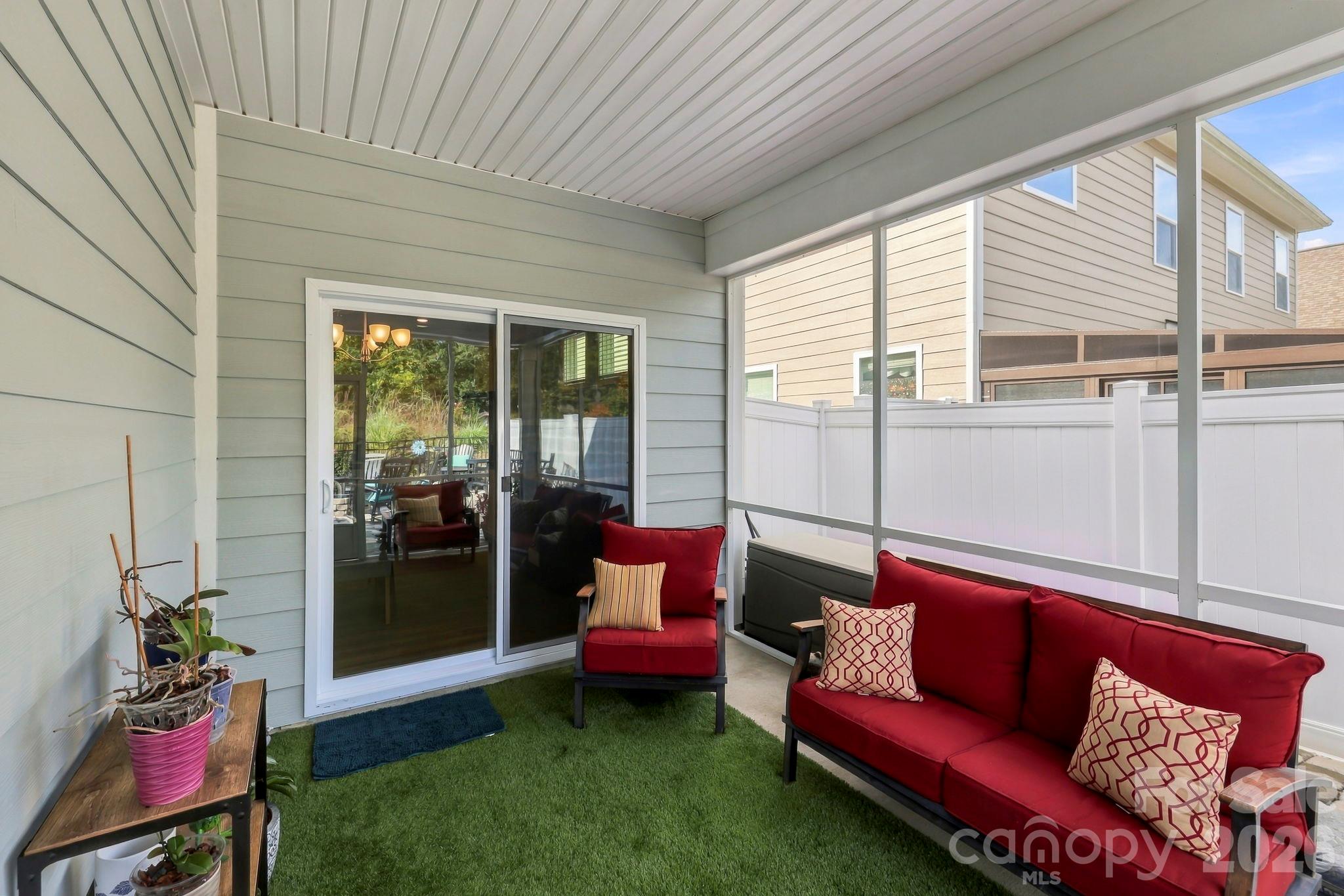 451 Fox Cove Cove Property Photo 35
