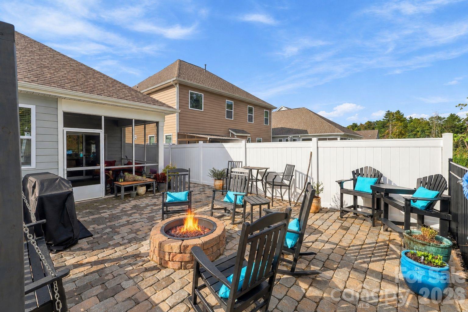 451 Fox Cove Cove Property Photo 36