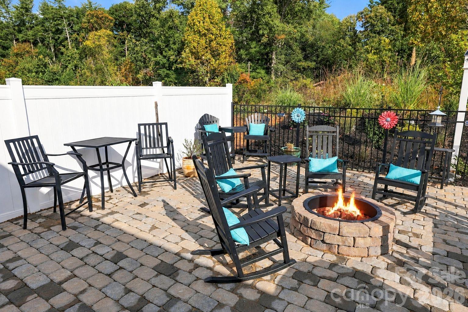 451 Fox Cove Cove Property Photo 38