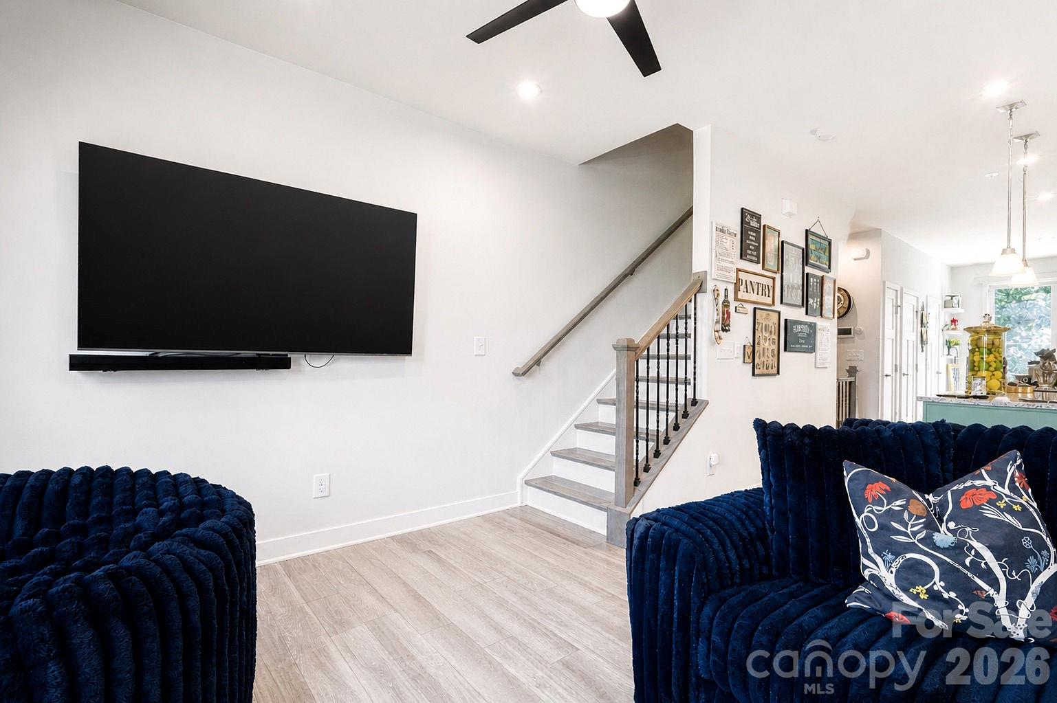 268 Parkwood Avenue Property Photo 16
