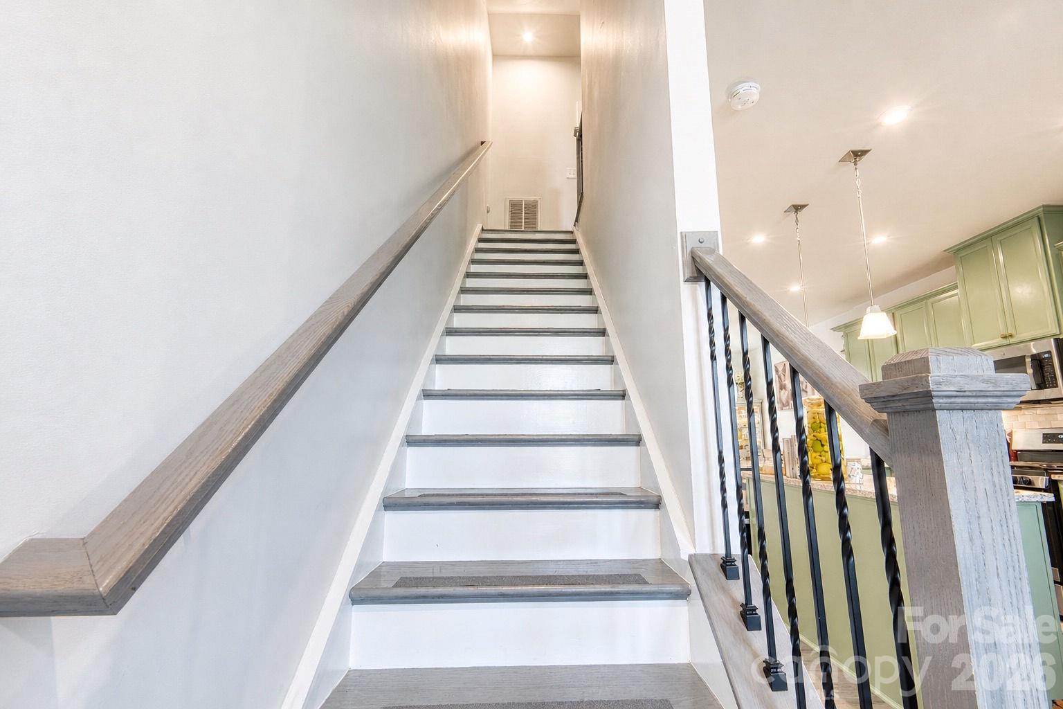 268 Parkwood Avenue Property Photo 19