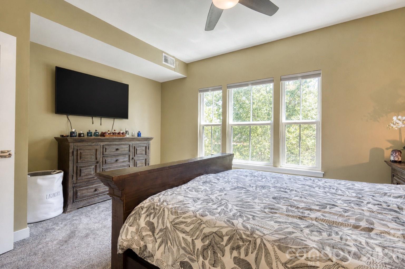 268 Parkwood Avenue Property Photo 22