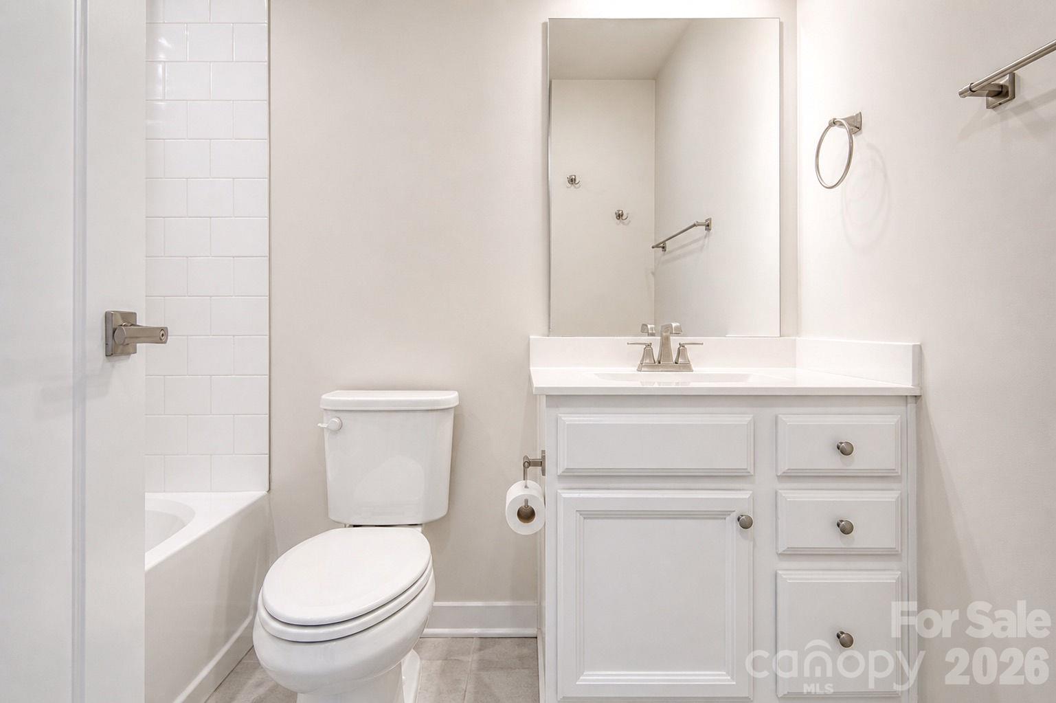 268 Parkwood Avenue Property Photo 28