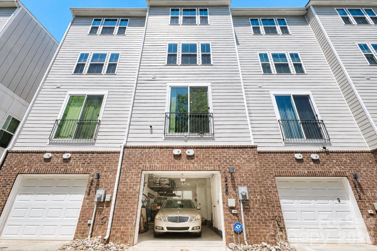 268 Parkwood Avenue Property Photo 43