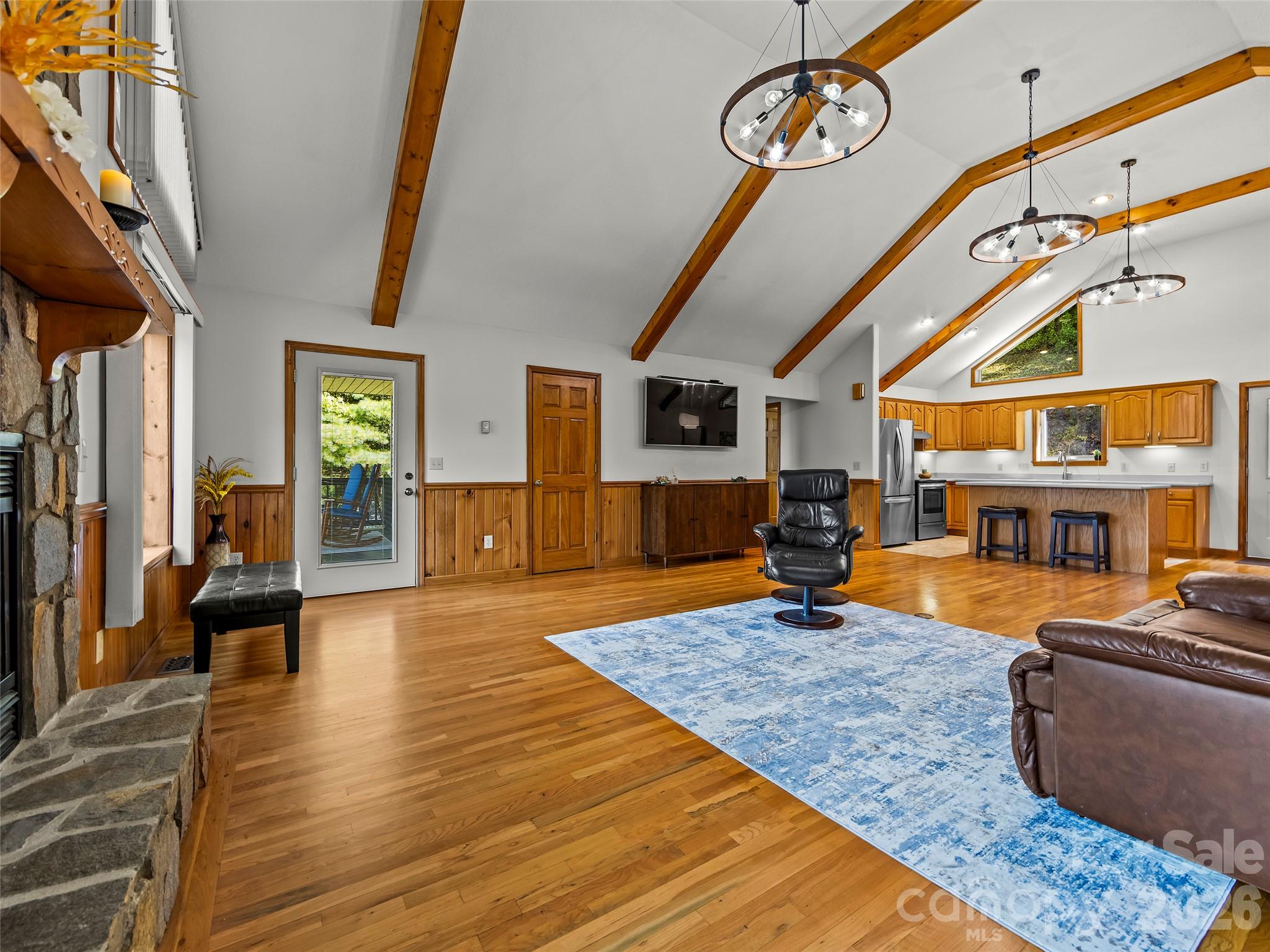 1090 Maple Springs Drive Property Photo 10
