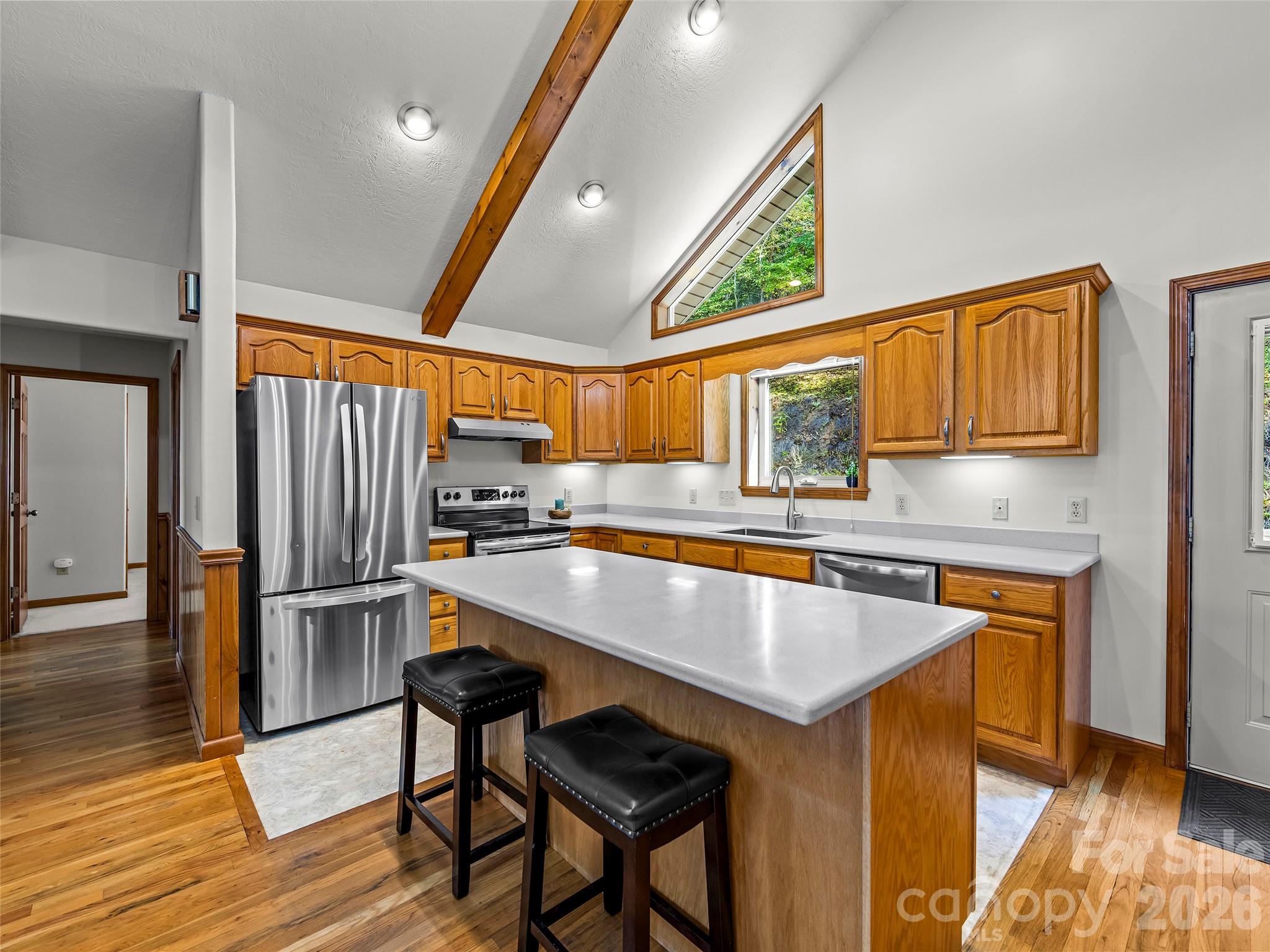 1090 Maple Springs Drive Property Photo 12