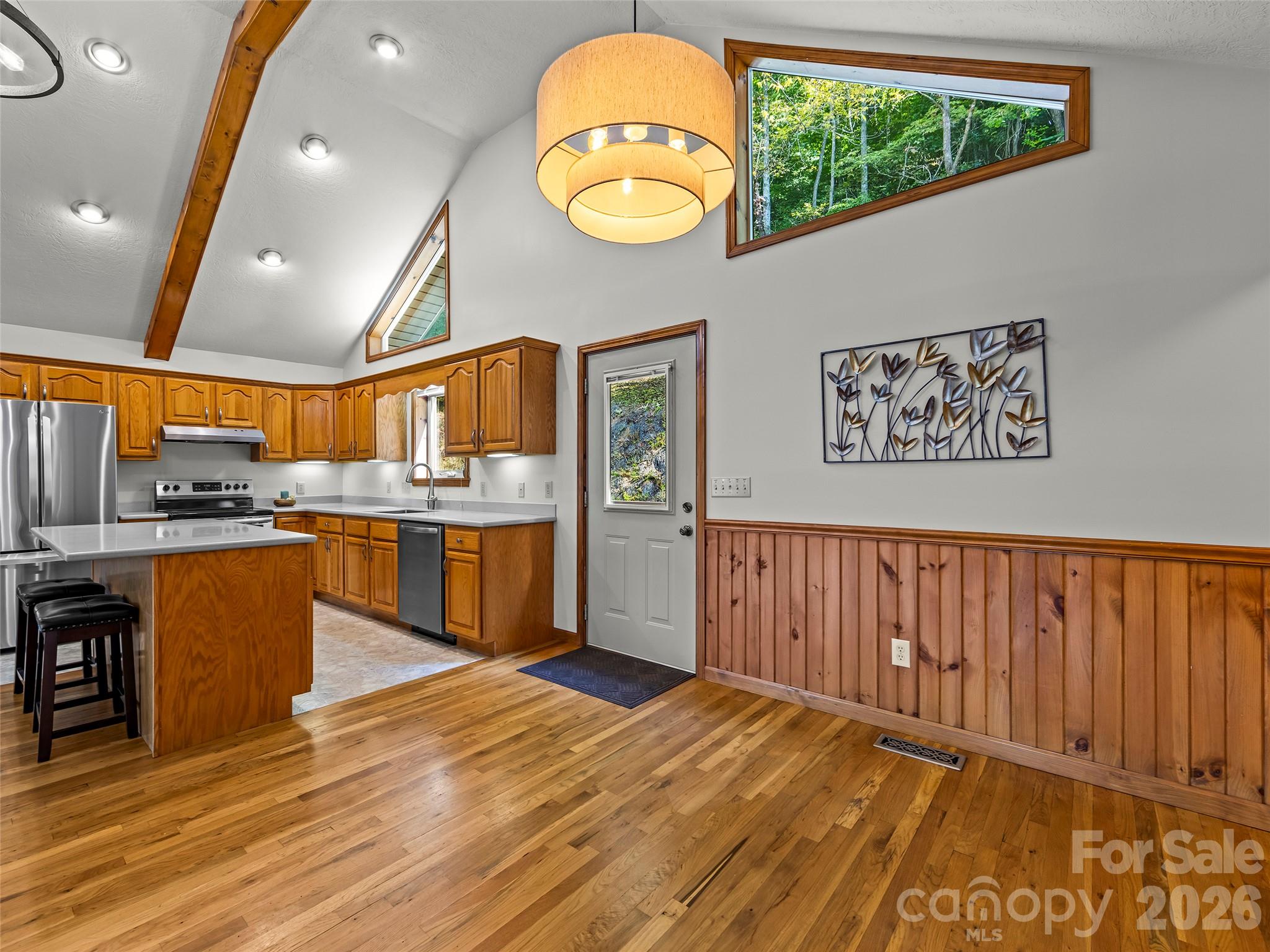1090 Maple Springs Drive Property Photo 14