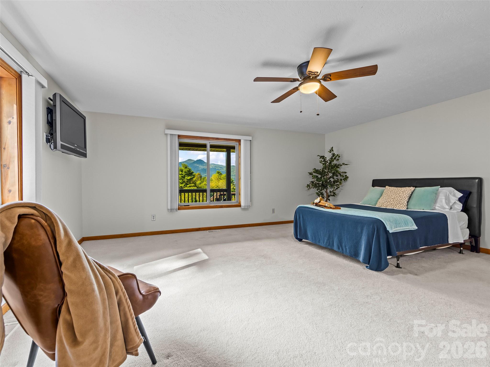 1090 Maple Springs Drive Property Photo 17