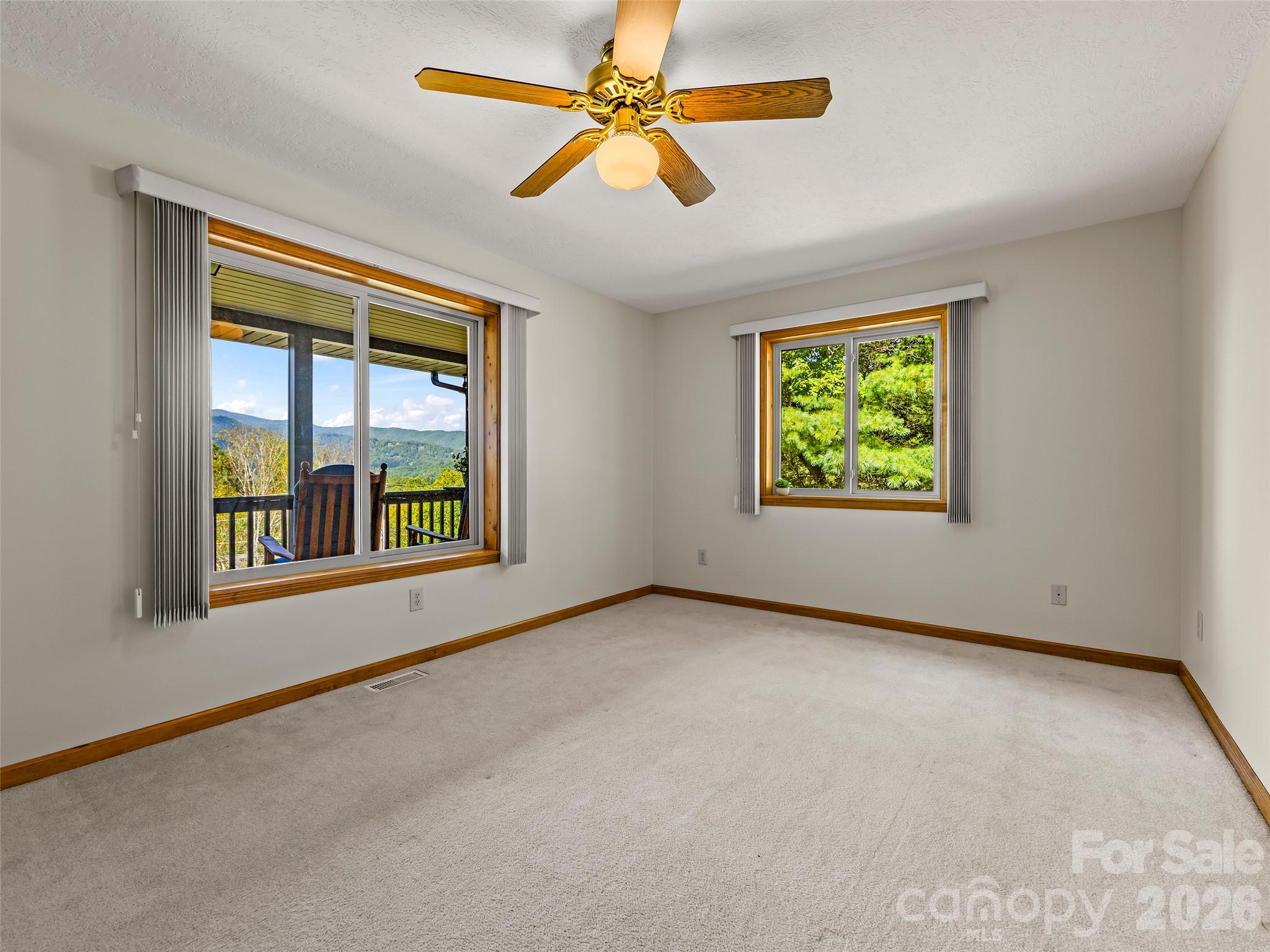 1090 Maple Springs Drive Property Photo 22