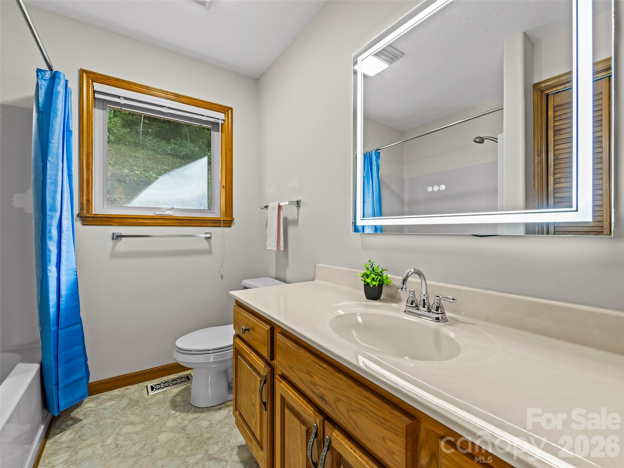 1090 Maple Springs Drive Property Photo 24