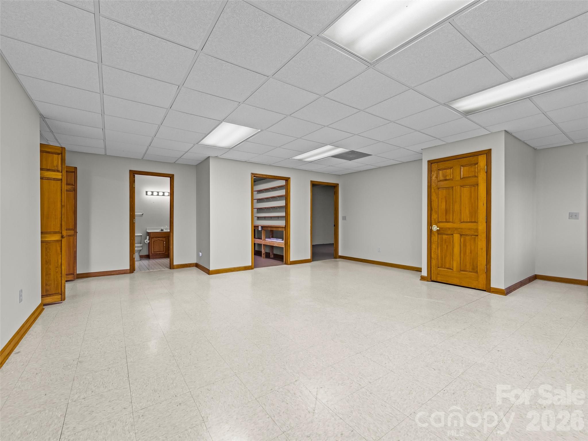 1090 Maple Springs Drive Property Photo 28